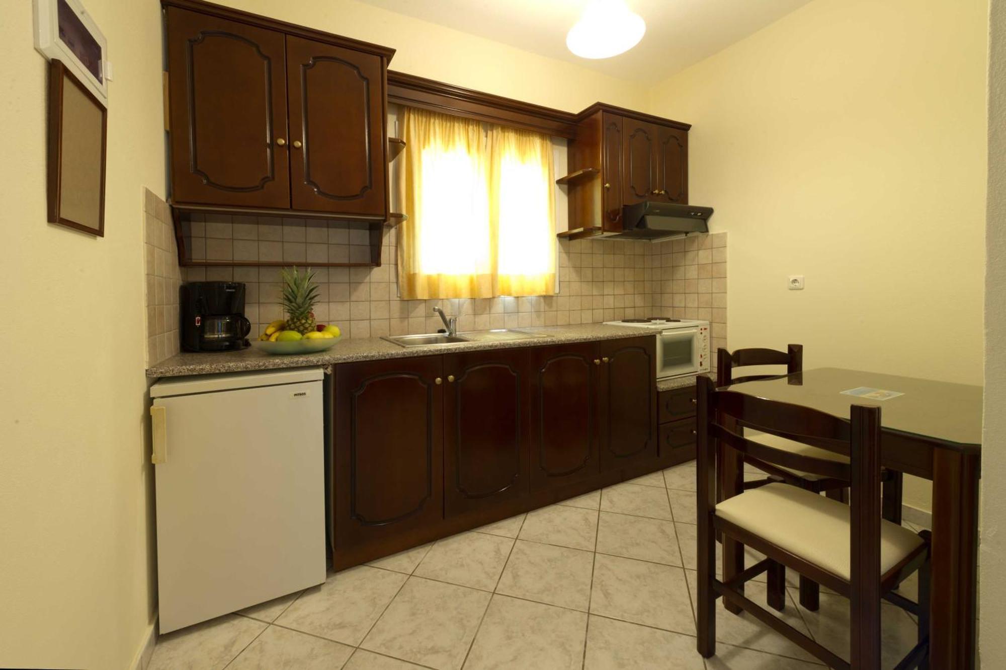 Ideal Boutique Hotel Parga Bagian luar foto